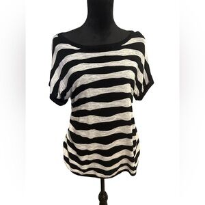 a.n.a. Lightweight Knit Top – Size Large